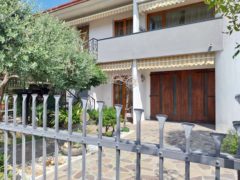 Casa singola a Fiesso d'Artico divisa in due unità